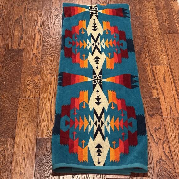 New Pendleton Beach Towel Blanket Tucson Turquoise Southwestern Spa 40” X 70” - Picture 2 of 9